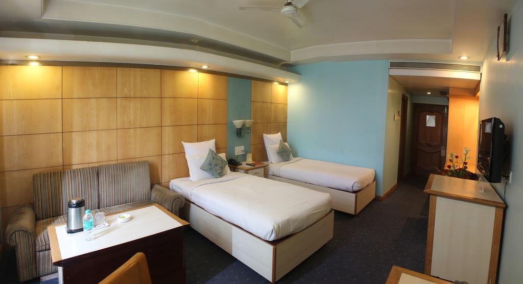 Hotel Grand International Rāipur Eksteriør billede