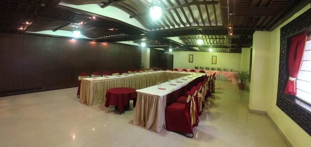 Hotel Grand International Rāipur Eksteriør billede