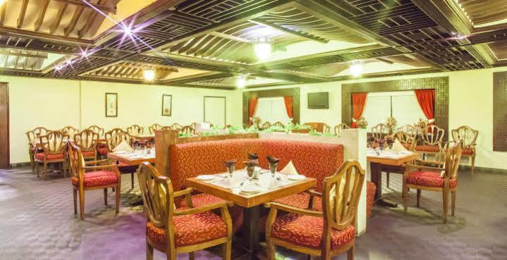 Hotel Grand International Rāipur Eksteriør billede