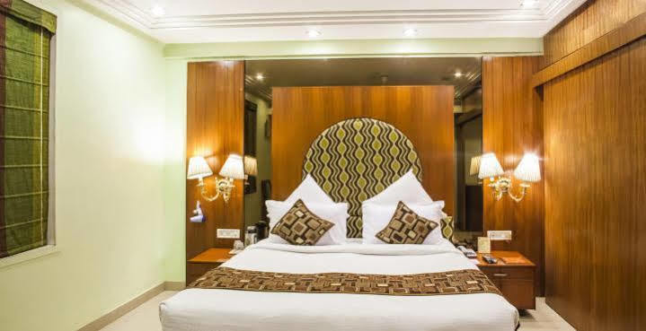 Hotel Grand International Rāipur Eksteriør billede