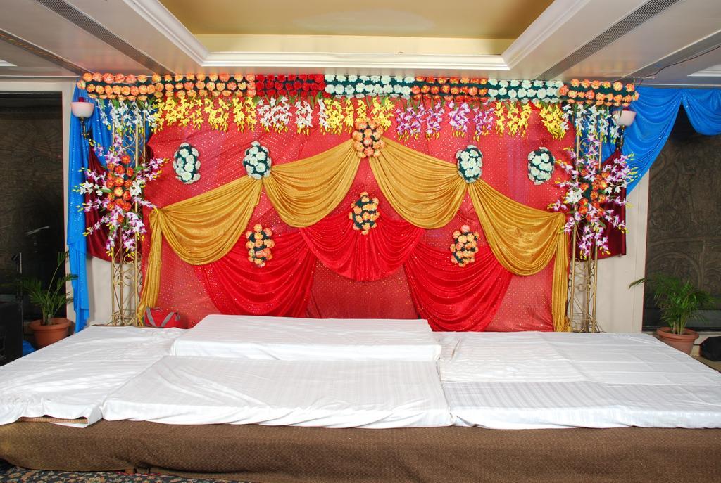 Hotel Grand International Rāipur Eksteriør billede