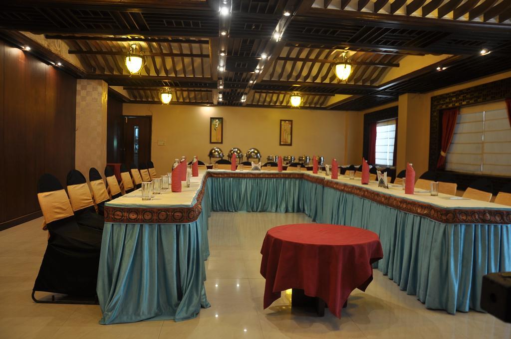 Hotel Grand International Rāipur Eksteriør billede